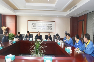 平湖市副市长管立松一行莅临710公海线路检测纸业慰问高端人才