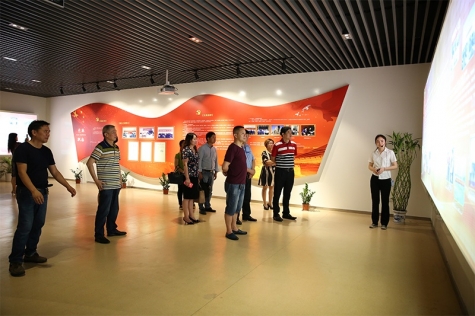 中法集团领导来710公海线路检测交流党建工作